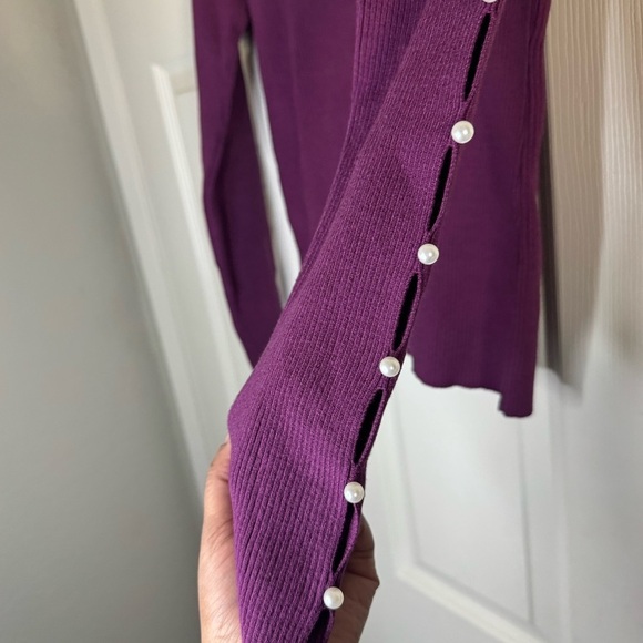 Purple Turtleneck Sweater with Pearl Detail - Picture 4 of 5